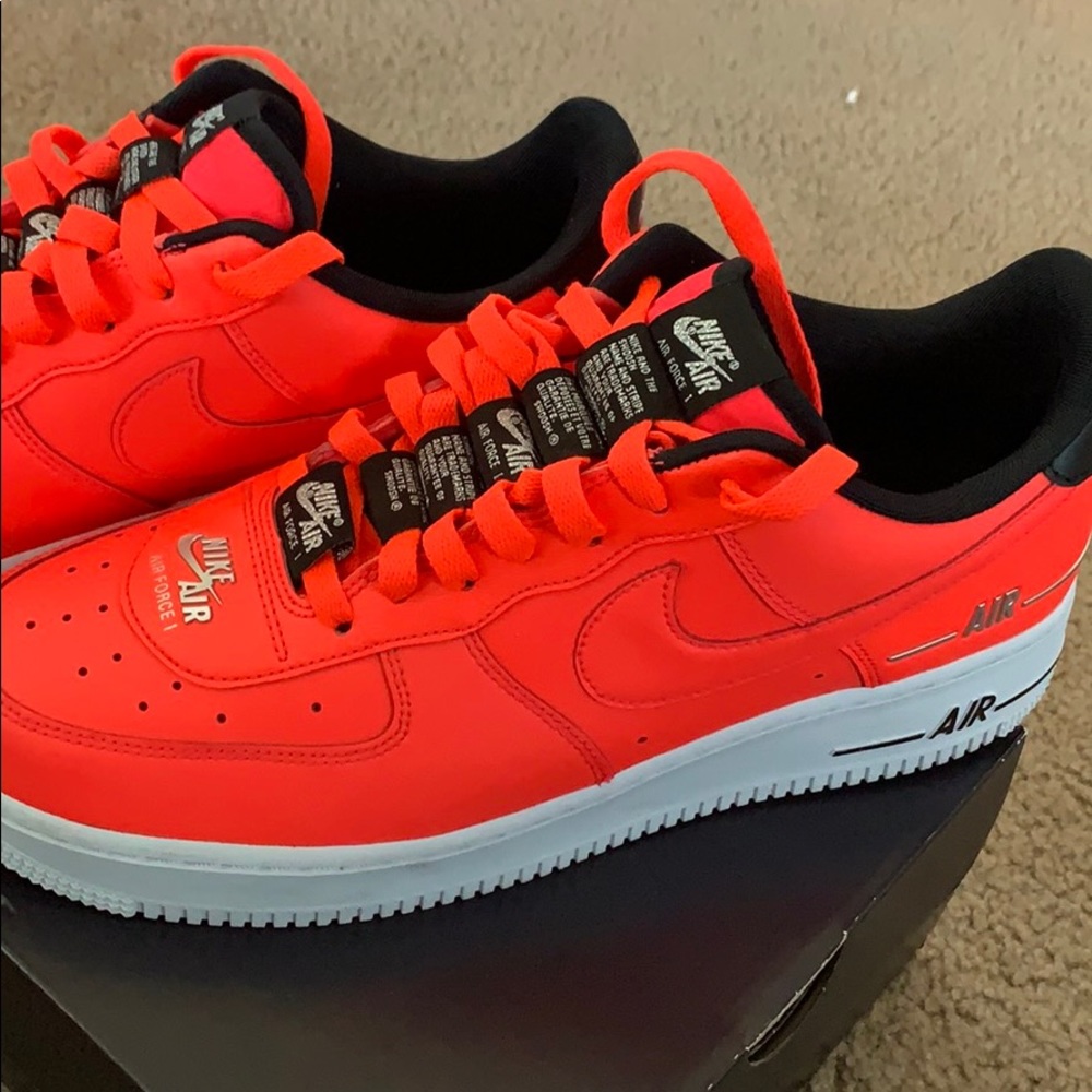 Shoes - Picture 2 of 6